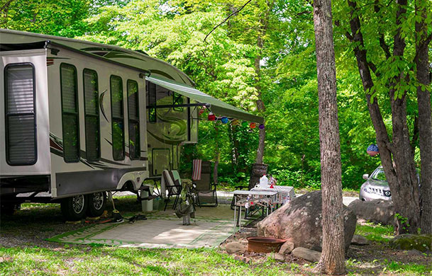 Water and electric RV campsite at Adventure Bound Green Valley